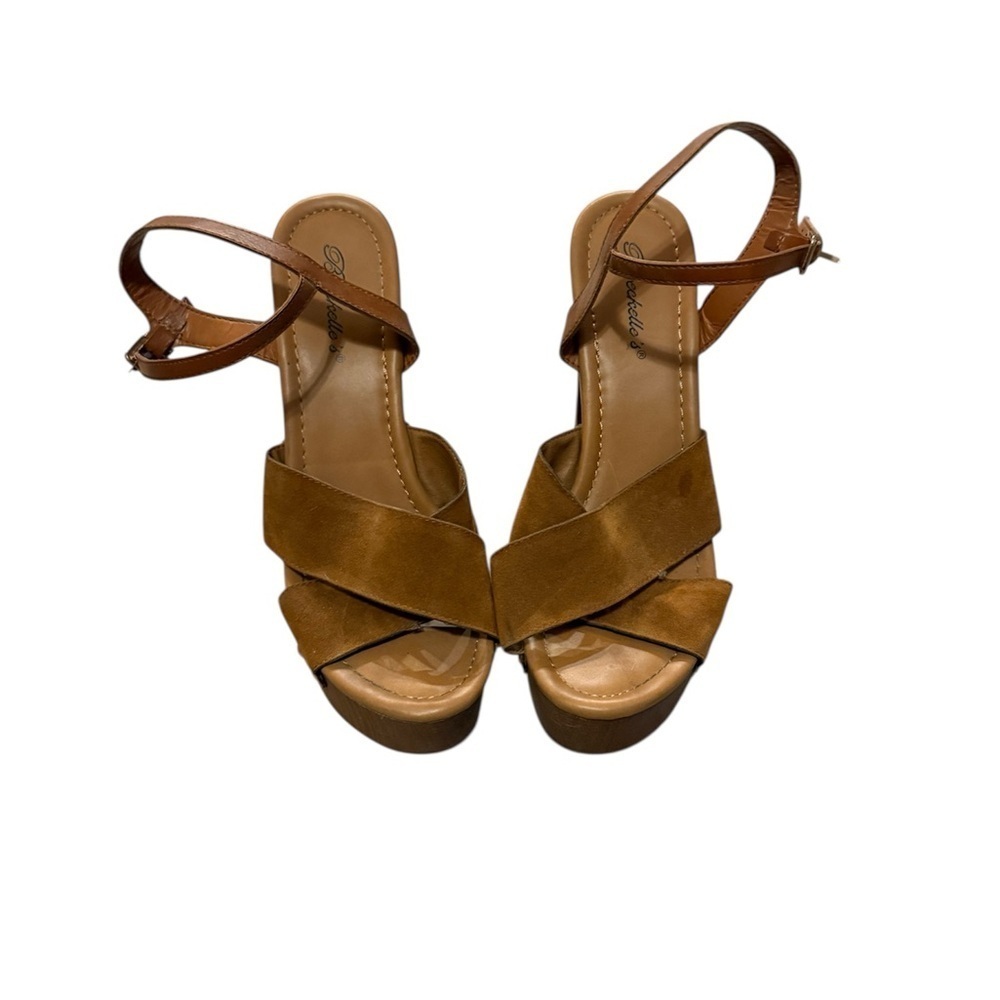Breckelles Tan Platform Mules - Picture 2 of 7